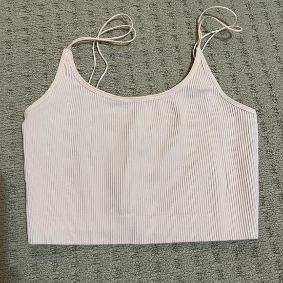 Aritzia Sunday Best Cami - Picture 1 of 2